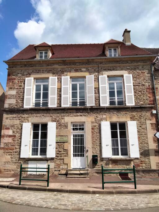 Gite De Groupe 2 A 12 Personnes Guillon-Terre-Plaine Exterior foto